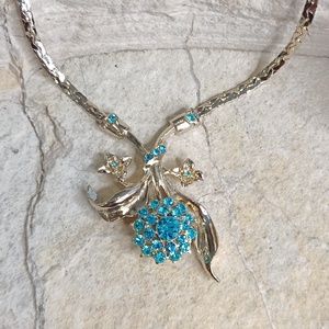 Vintage Blue Crystal Flower Necklace